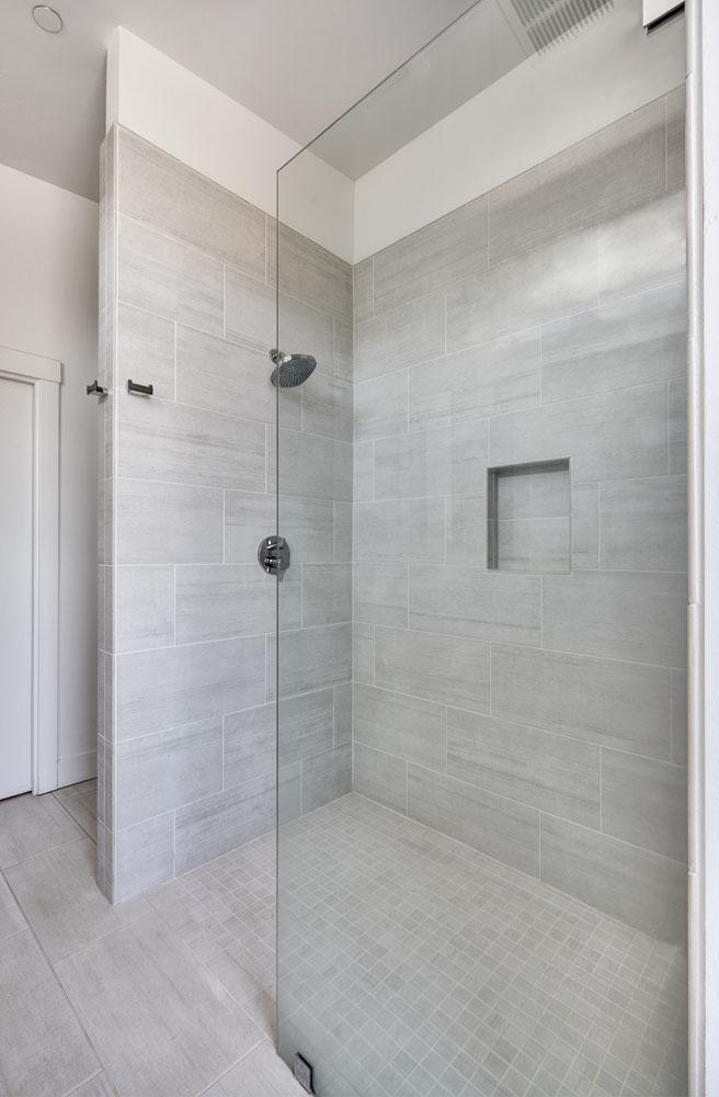 BATHROOM1 Harris Douglas Auburn