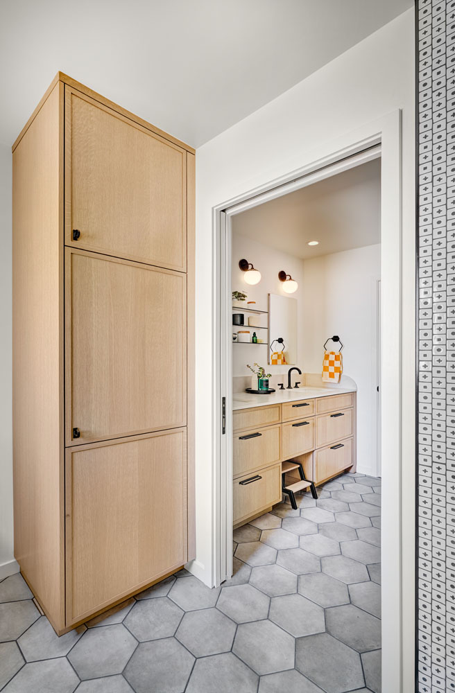 Thorpe Andres Sacramento Arden Park Custom Hall Powder Bathrooms Remodel1